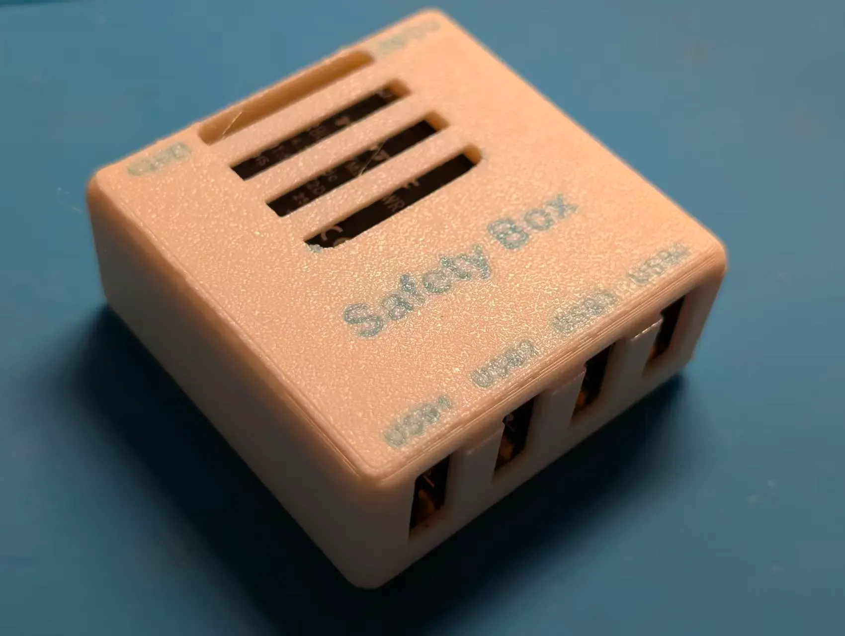 b0b9b0c53d3d287f845465cef0e82e24.jpg