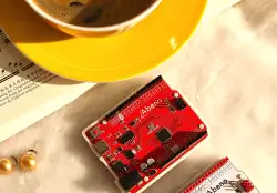 Abeno 一块简单的Arduino开发板